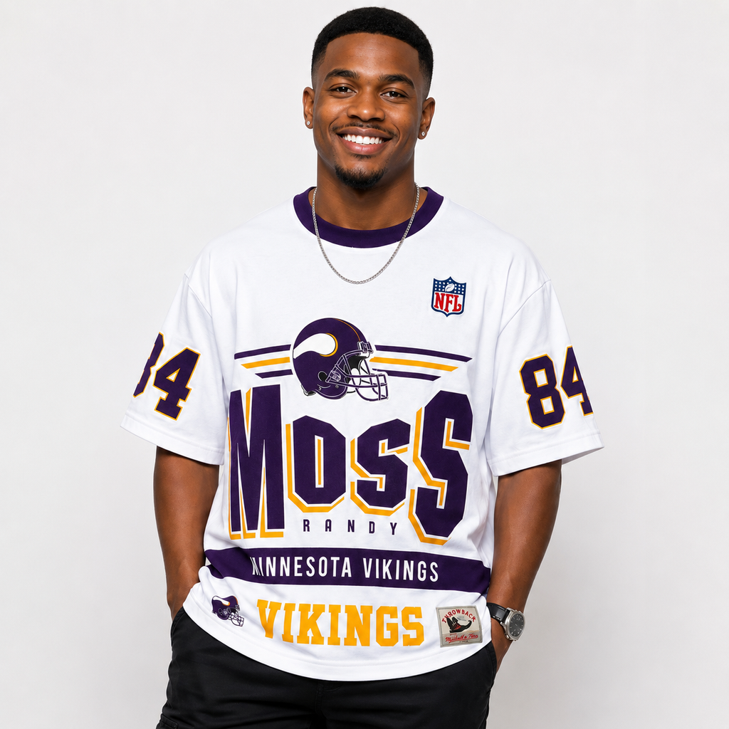 Mitchell & Ness Randy Moss #84 Minnesota Vikings NFL Throwback T-Shirt – White/Purple